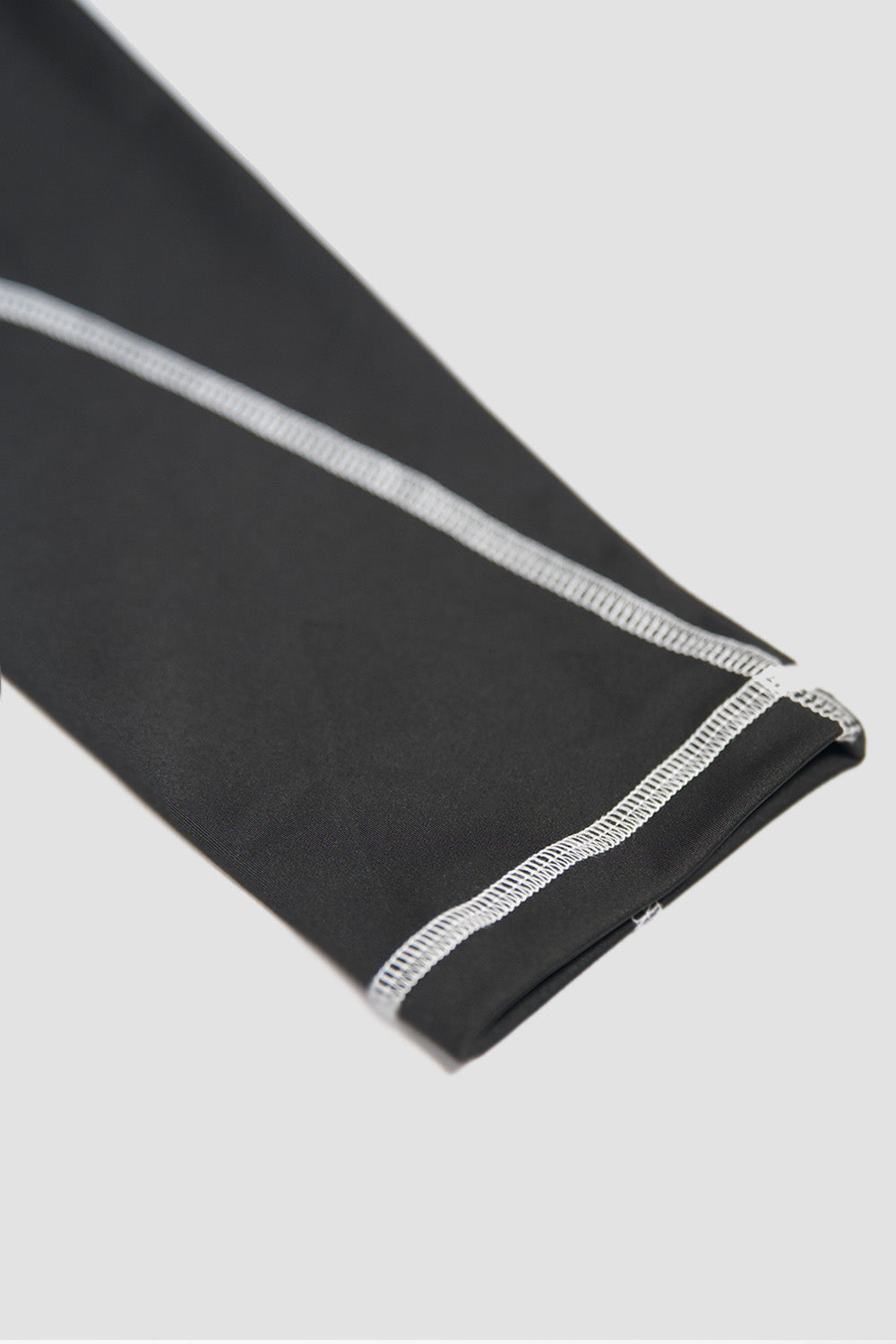 Orbit Stitch Long-sleeve Performance Fitted Top Black