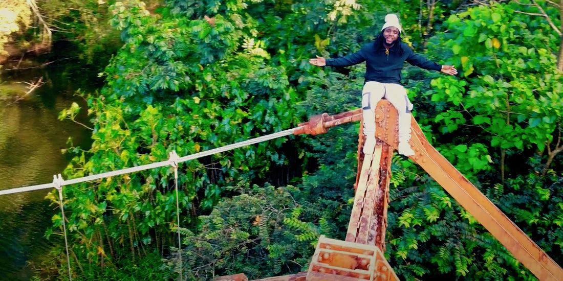 Lincoln rocking THC with a positive message!