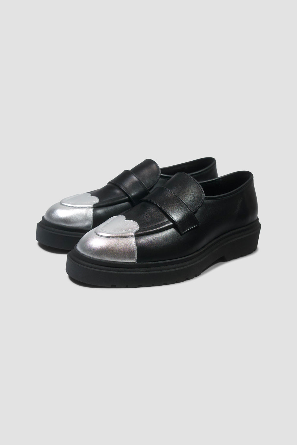Heart Tip Leather Loafers