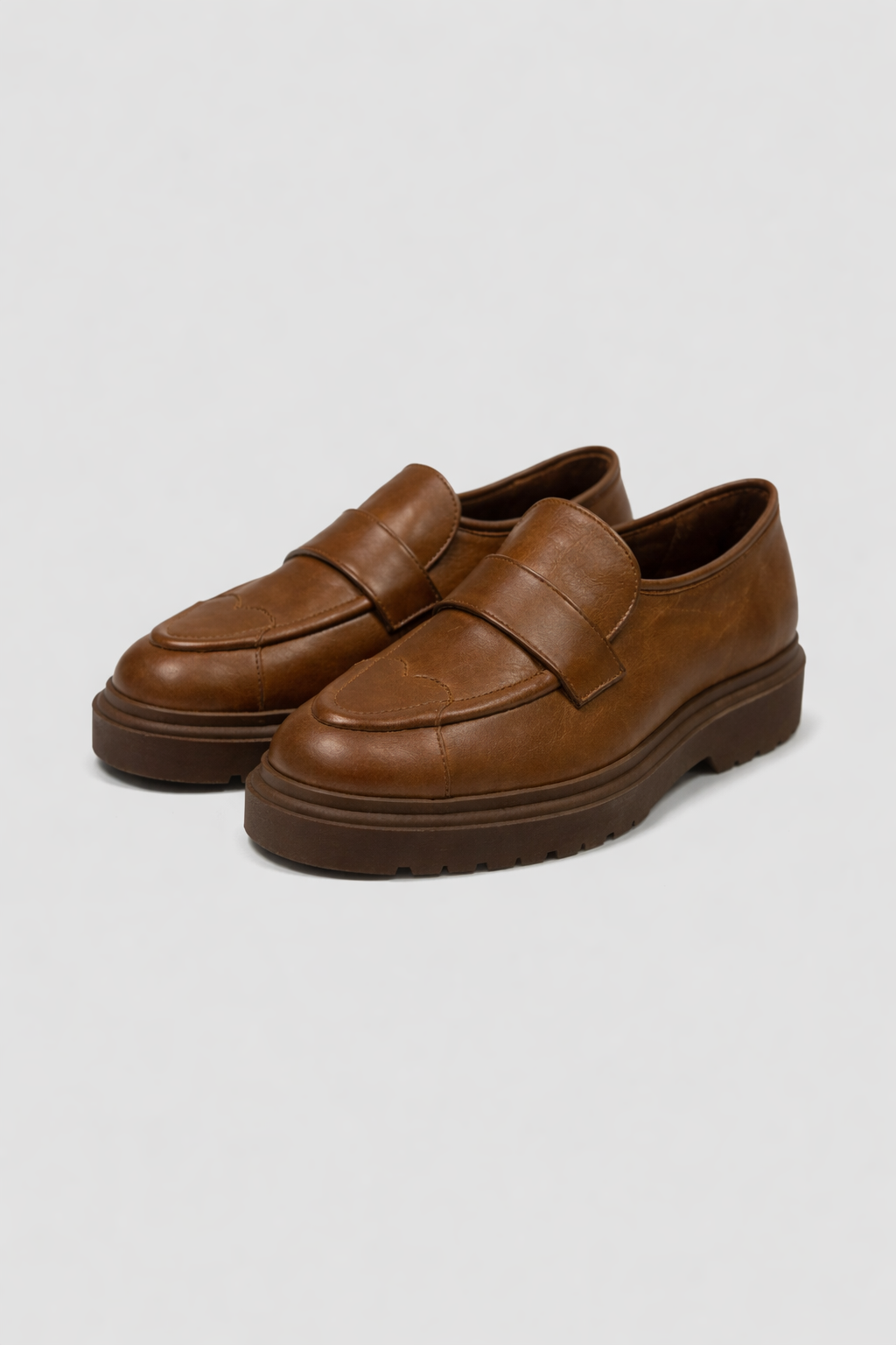 Heart Tip Leather Loafers