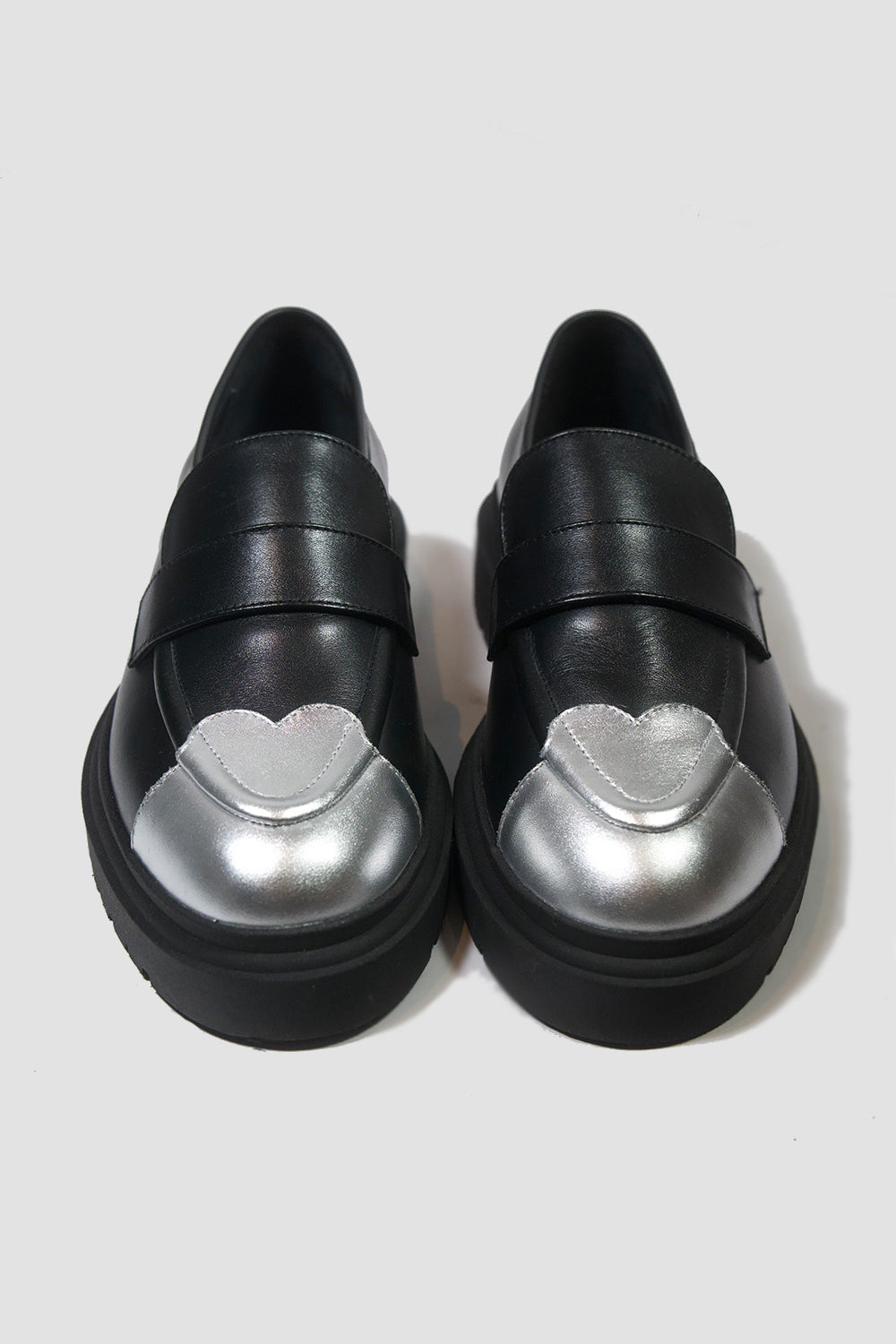 Heart Tip Leather Loafers